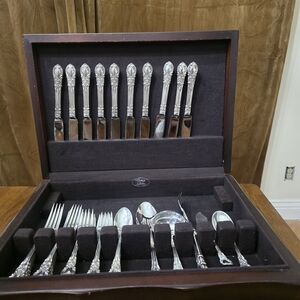 American Victorian Lunt Sterling Silver Flatware Service 10 W/ Serving Set & Box